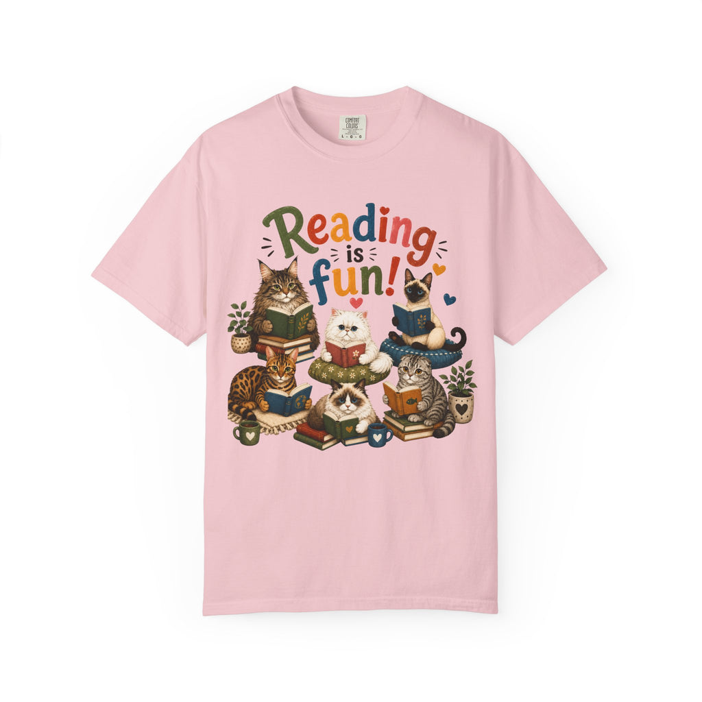 Reading Is Fun cats reading T-Shirt | Cute Book Lover Tee