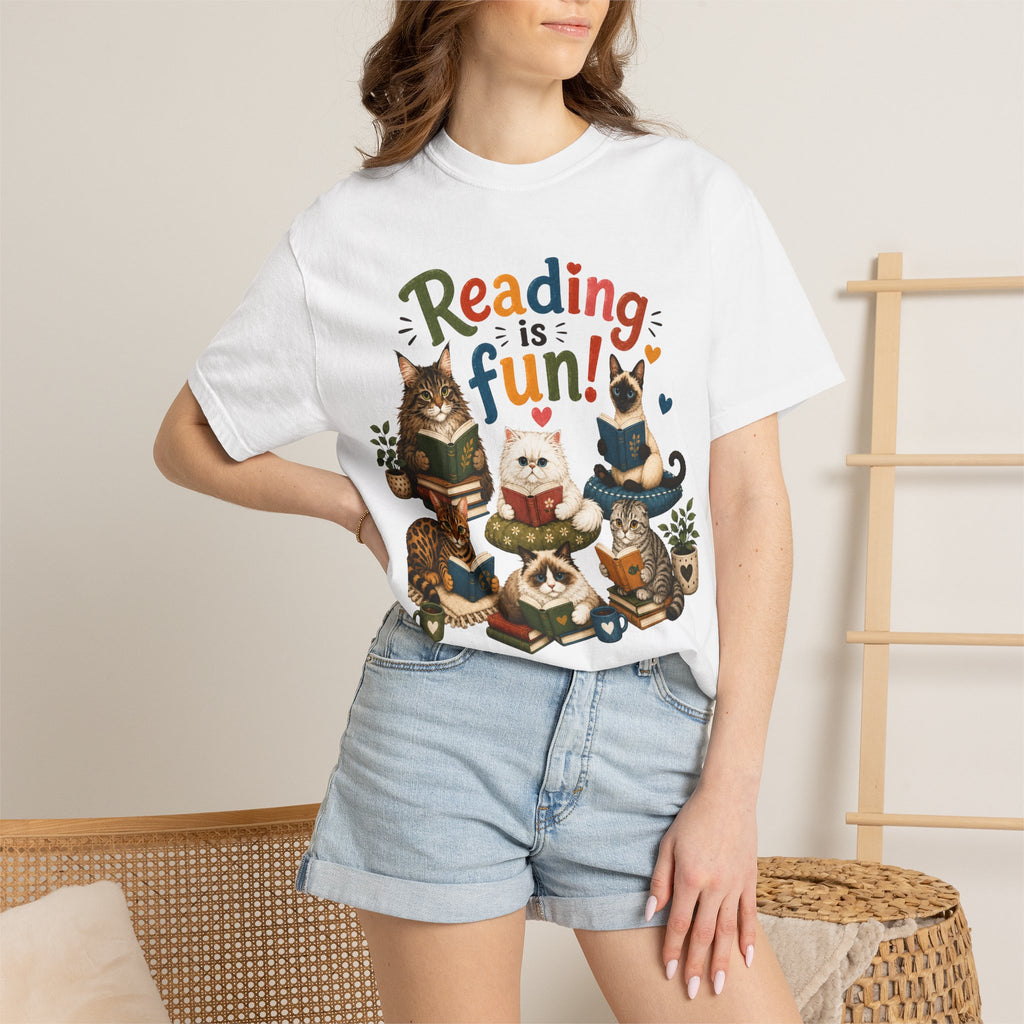Reading Is Fun cats reading T-Shirt | Cute Book Lover Tee