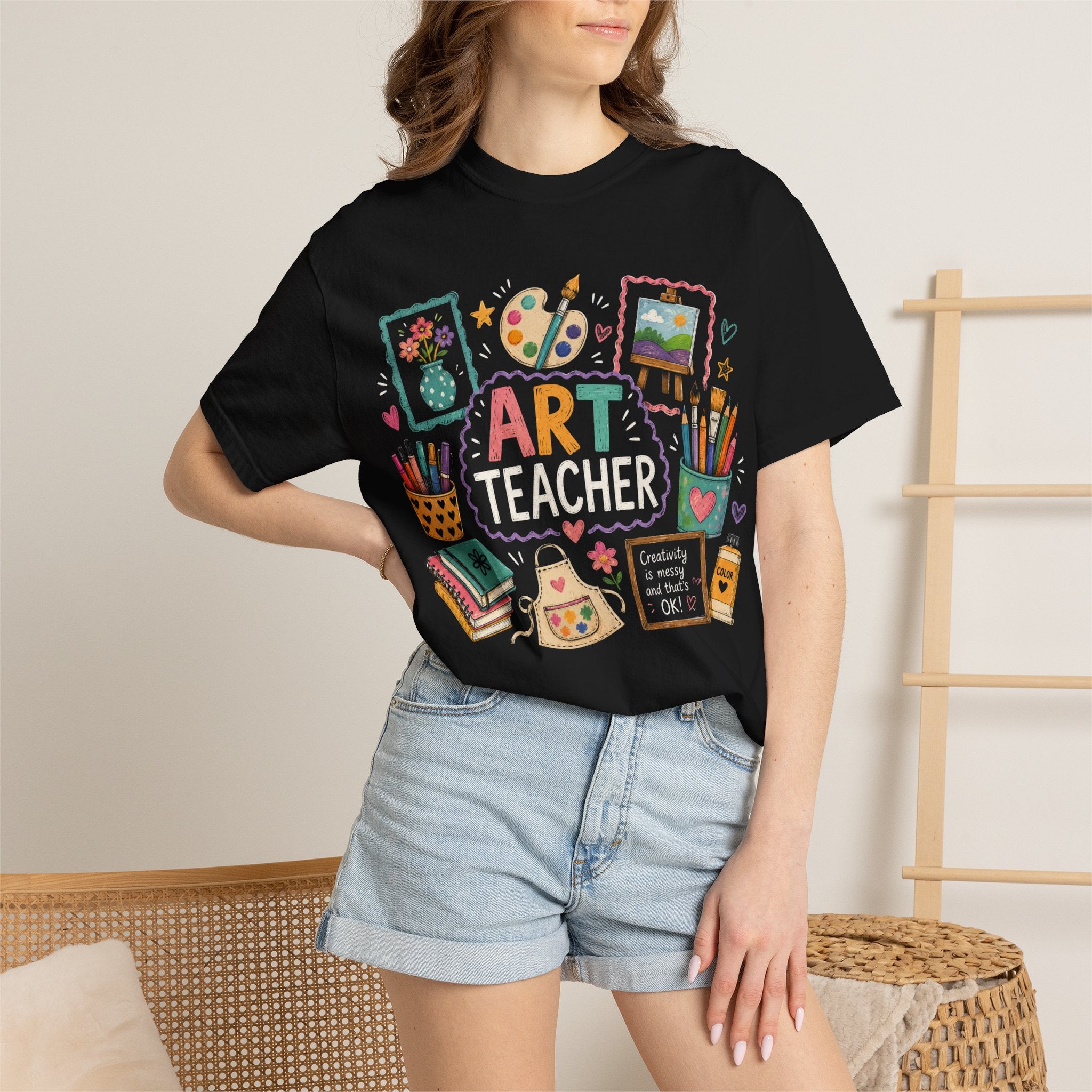 Art Teacher doodles T-Shirt | paint palette, brushes, sketchbooks