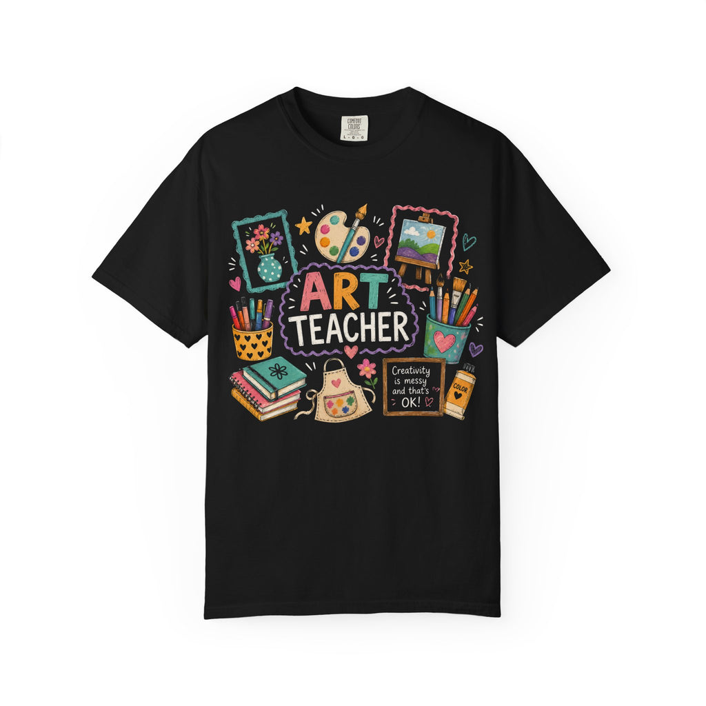 Art Teacher doodles T-Shirt | paint palette, brushes, sketchbooks