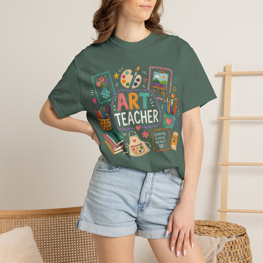 Art Teacher doodles T-Shirt | paint palette, brushes, sketchbooks